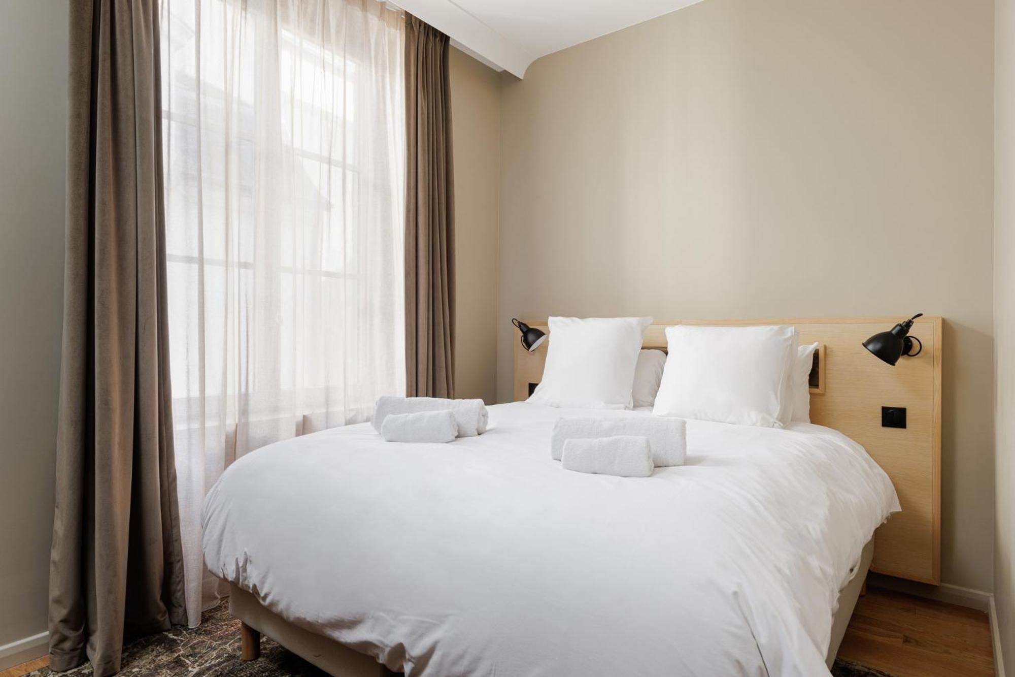 Hotel Des Sept - Entree Autonome, Reception En Ligne - Encore Mieux Orléans Eksteriør billede