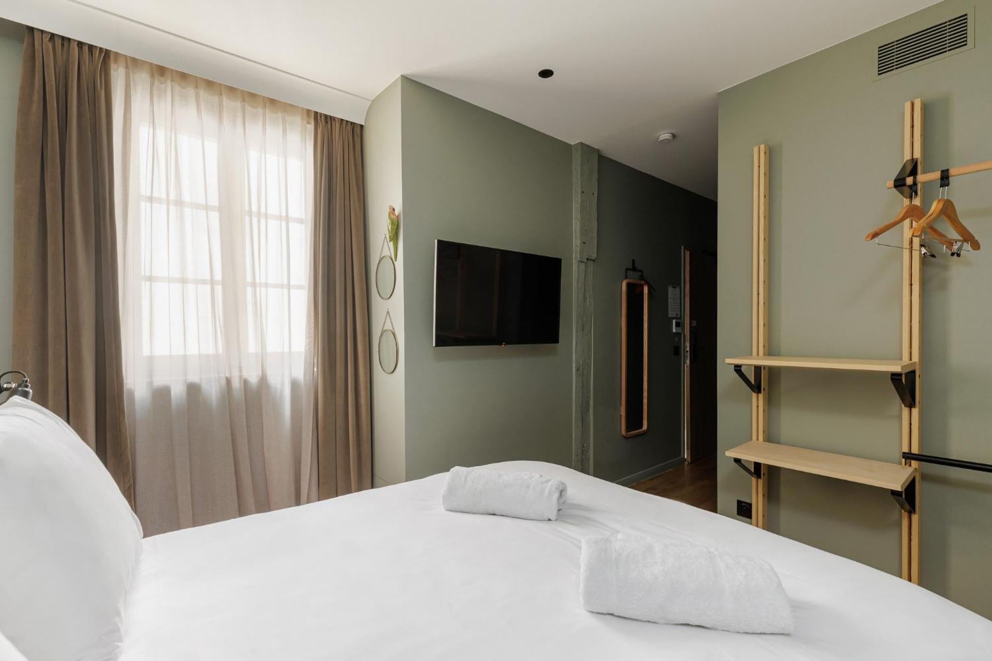 Hotel Des Sept - Entree Autonome, Reception En Ligne - Encore Mieux Orléans Eksteriør billede