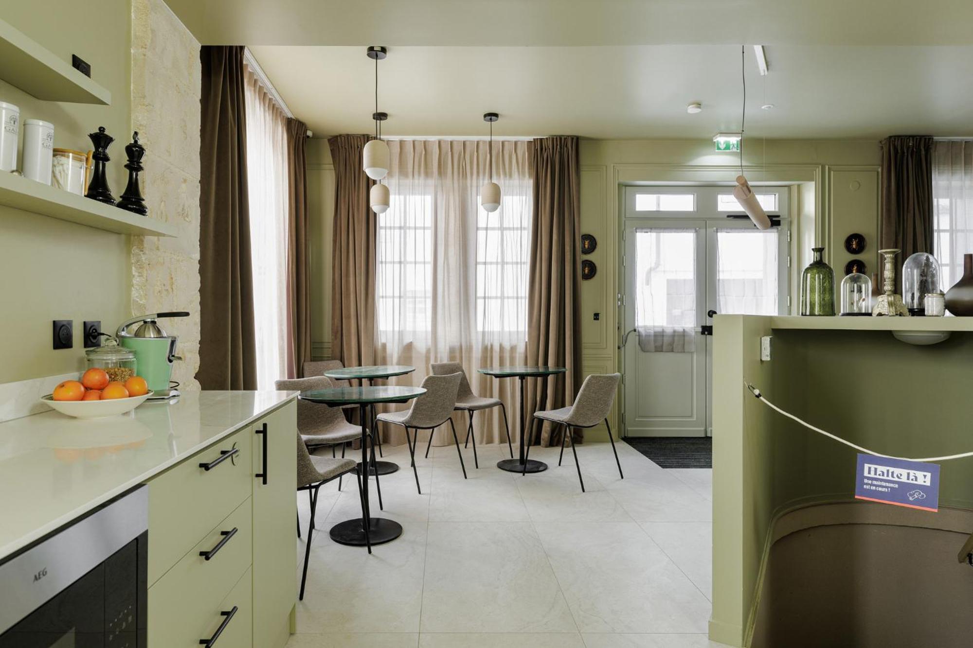 Hotel Des Sept - Entree Autonome, Reception En Ligne - Encore Mieux Orléans Eksteriør billede